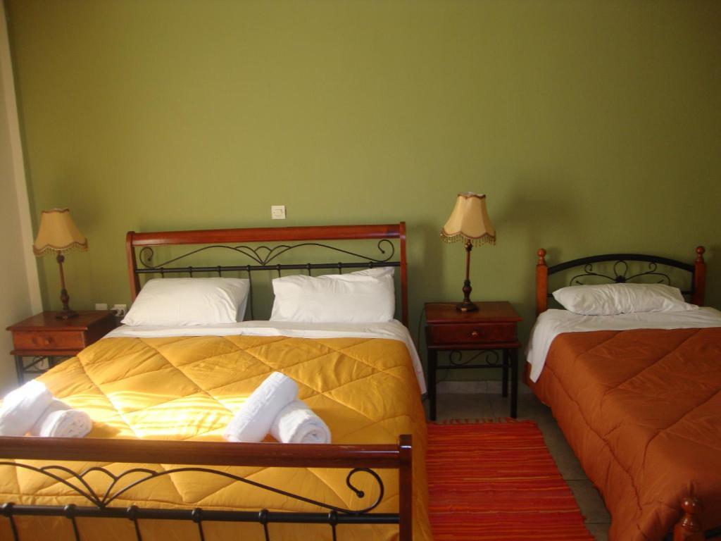 Kafiona Guesthouse Pyrgos Dirou Phòng bức ảnh