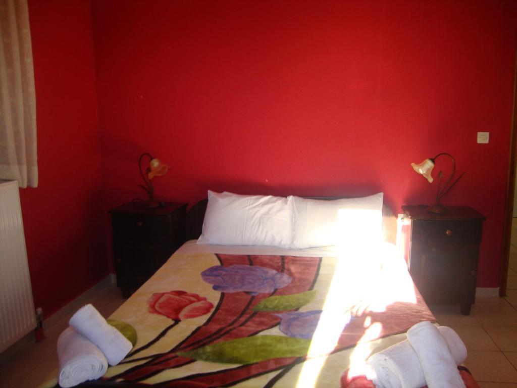 Kafiona Guesthouse Pyrgos Dirou Ngoại thất bức ảnh